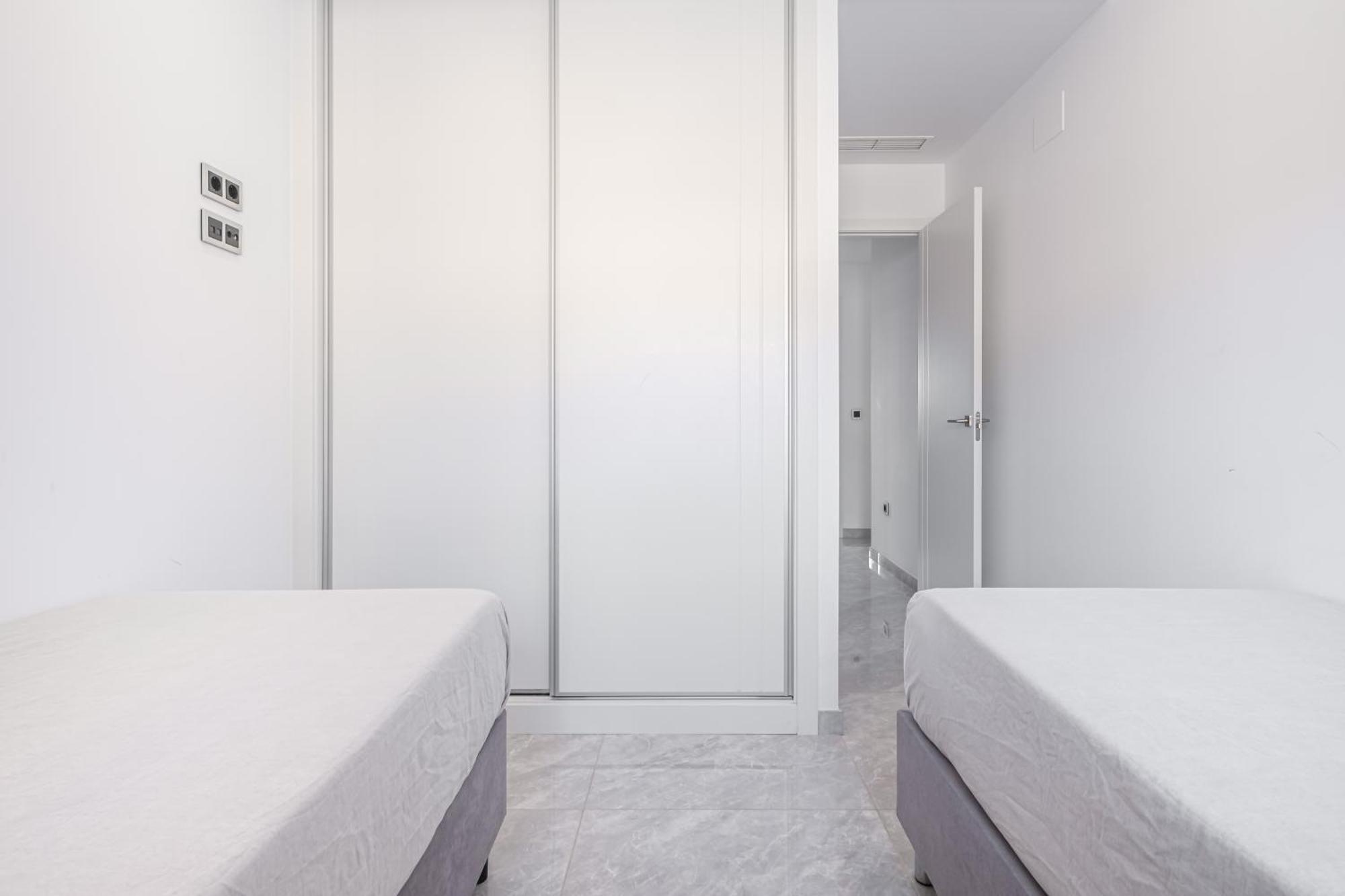 Sunset Waves Siesta Apartment Benidorm Bagian luar foto