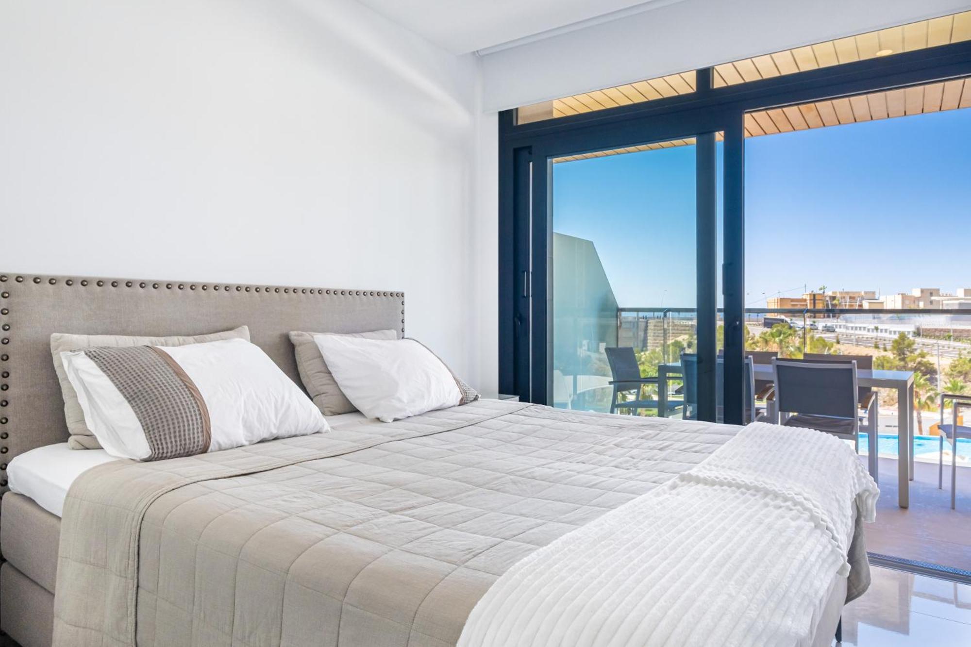 Sunset Waves Siesta Apartment Benidorm Bagian luar foto