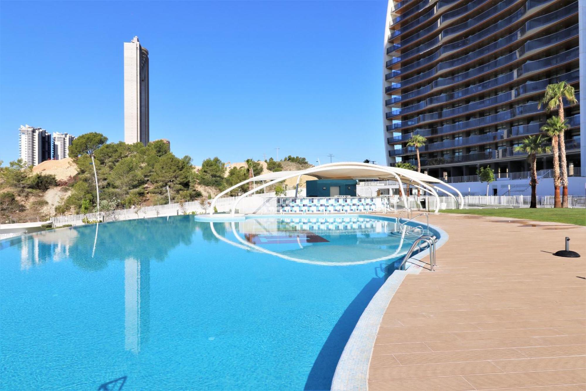 Sunset Waves Siesta Apartment Benidorm Bagian luar foto